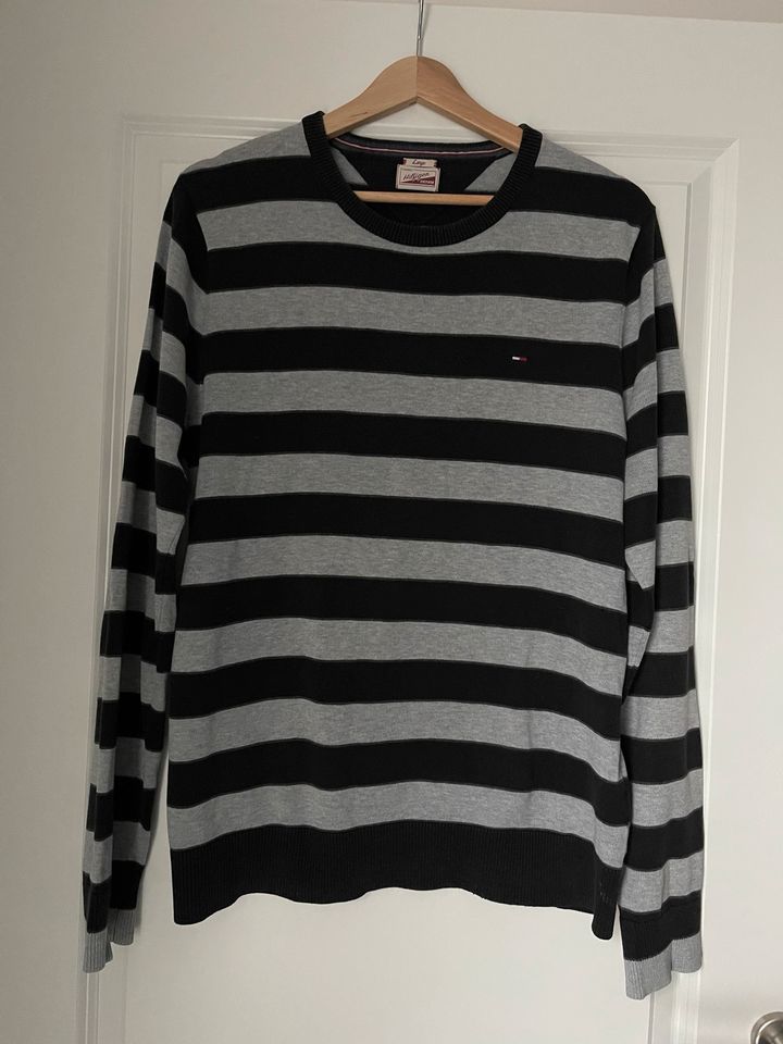 Tommy Hilfiger Pullover Gr. L **TOP** in Horneburg