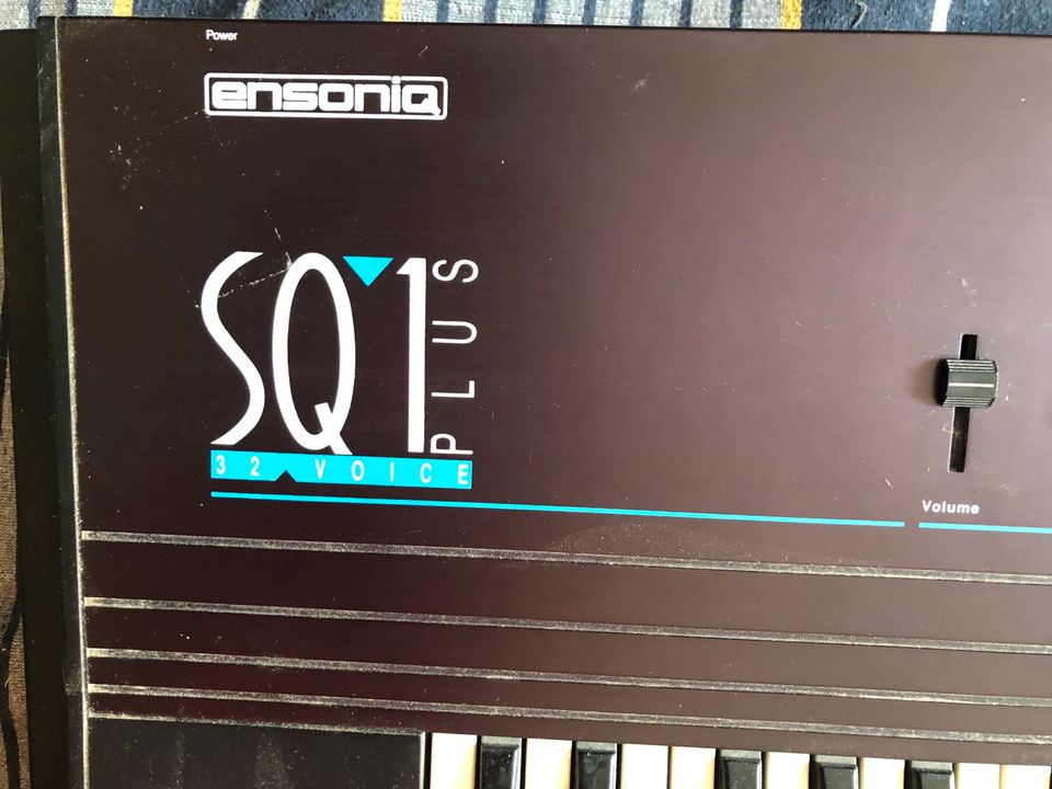 Ensoniq SQ1 plus Synthesizer 90er Effekte vintage Manual in Leipzig