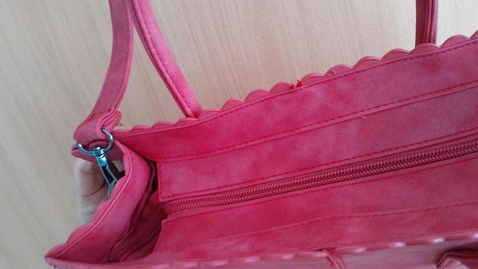 Handtasche  Pink in Bremen