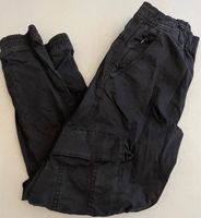 Zara Cargo Hose schwarz Gr. M Männer Hessen - Marburg Vorschau