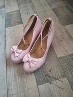 Schicke Absatzschuhe, unbenutzt Sachsen - Großröhrsdorf Vorschau
