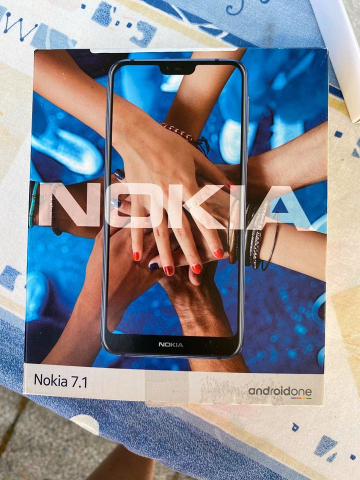 Nokia 7.1 Smartphone in OVP in Rüsselsheim