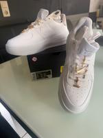 Nike air force 1 in der limitierten Gold Edition Nordrhein-Westfalen - Bestwig Vorschau