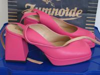 NEUE! Absatzsandalen in Pink mit Plateausohle Gr. 41 Echtleder Niedersachsen - Oldenburg Vorschau