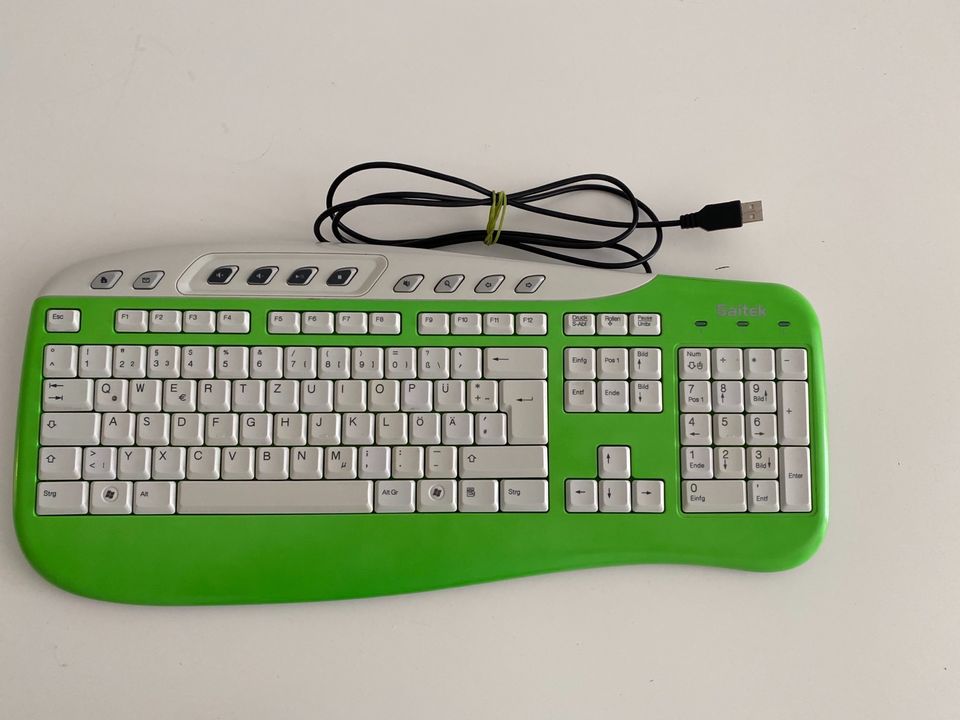 Saitek Tastatur Mod-No.: KU-0503 Art-No.: PK09Xgn grün/weiß/grau in  Schleswig-Holstein - Kiel | Tastatur & Maus gebraucht kaufen | eBay  Kleinanzeigen ist jetzt Kleinanzeigen