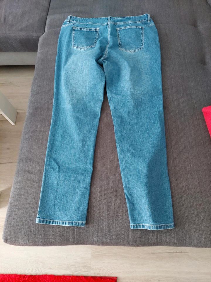 Damen Jeanshose zu verkaufen in Leer (Ostfriesland)