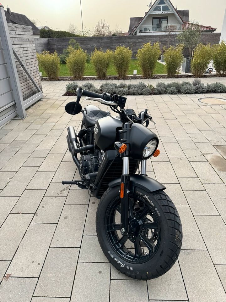 Indian Motorcycle - Scout Bobber in Thunder Black Smoke in Schechingen