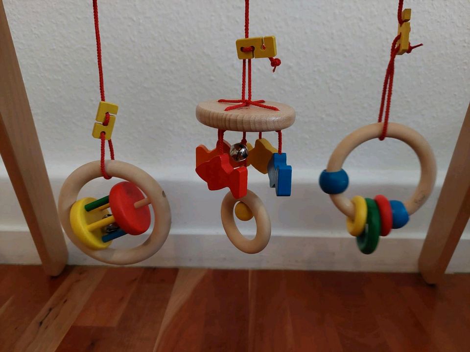 Babytrainer / Spielbogen von Walter aus Holz in Berlin