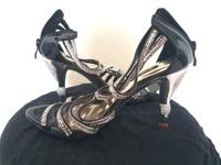 Pumps, schwarz-silber mit Strasssteinen, Gr. 38 - NEU Baden-Württemberg - Karlsruhe Vorschau