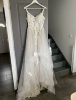 Elegantes Brautkleid mit Verzierung 34/36 Nordrhein-Westfalen - Kamp-Lintfort Vorschau