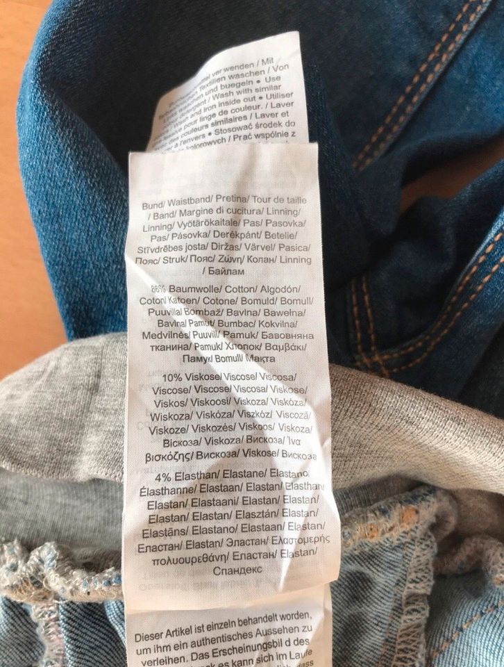 S. Oliver Jeans mit Umschlagbund blau Mädchen Gr. 80 WIE NEU in Ühlingen-Birkendorf