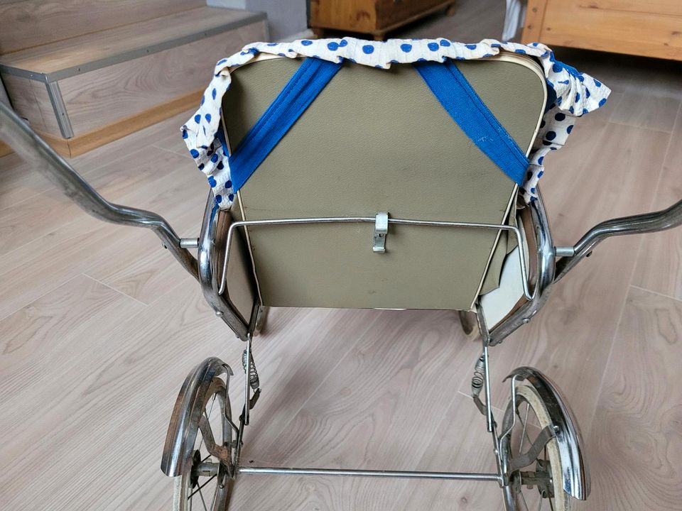 Kinderwagen Puppenwagen 60er mit Chrom Felgen und Korb in Villmar