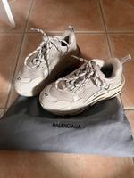 Balenciaga Schuhe Beige Unisex Bayern - Warngau Vorschau