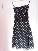 Neues, gepunktetes Kleid mit breitem Gürtel und Spitze von Amisu Obervieland - Habenhausen Vorschau