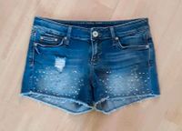 Ausgefallene Tom Tailor Denim Shorts mit Strass-Steinen, Größe 28 Nordrhein-Westfalen - Krefeld Vorschau