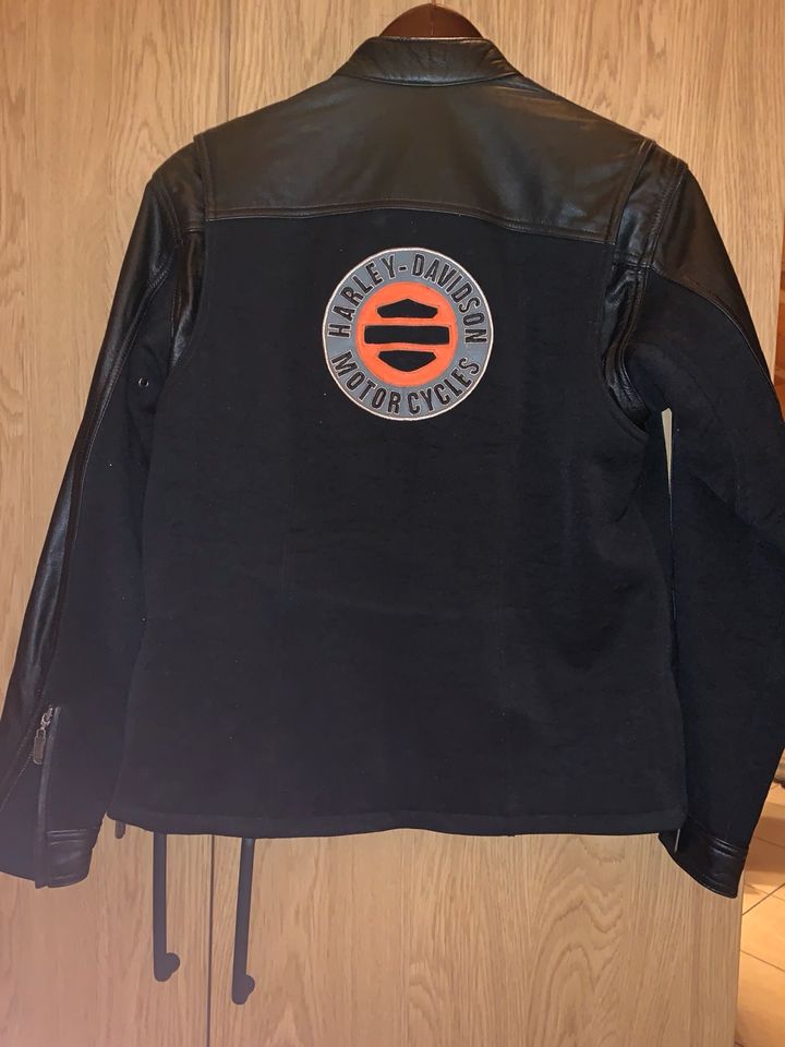 Harley Davidson Jacke in Bruckmühl