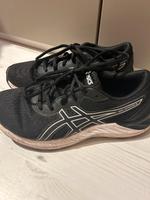 Asics gel Excite 8 Laufschuhe Sneaker Sportschuhe Schuh Nordrhein-Westfalen - Schwelm Vorschau