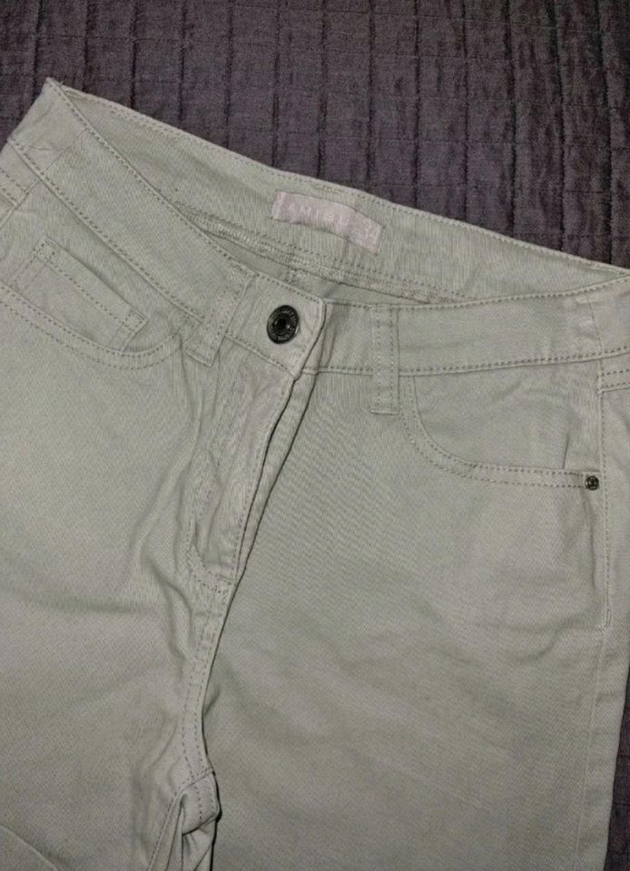 Kurze Hose/Shorts Gr.XS von Amisu in Leipzig