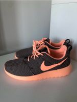 *NEU/OVP* Sneaker WMNS Nike Roshe one, schwarz weiß, orange , 40 Thüringen - Jena Vorschau