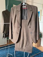 TOP Anzug von More&More, Blazer 38, Hose 40, Braun Frankfurt am Main - Preungesheim Vorschau