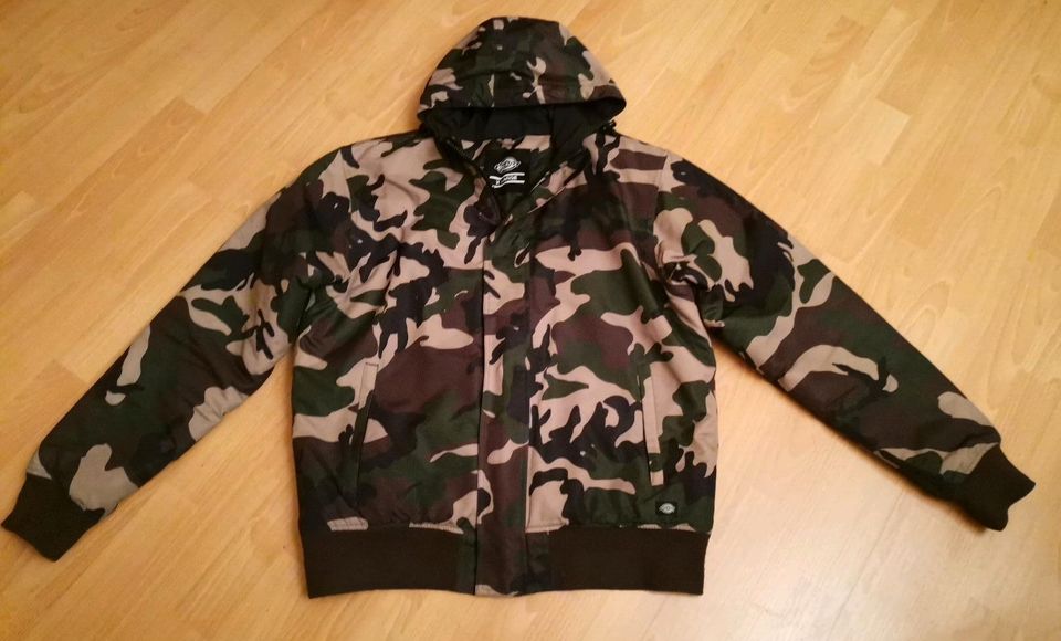 Dickies Jacke mit Kapuze Camo Xl warme Jacke in Mannheim