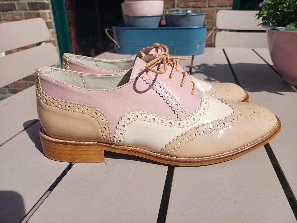 Lack Halbschuh Damen Budapester Schnüren Größe 42 von Chillany in Mönchengladbach
