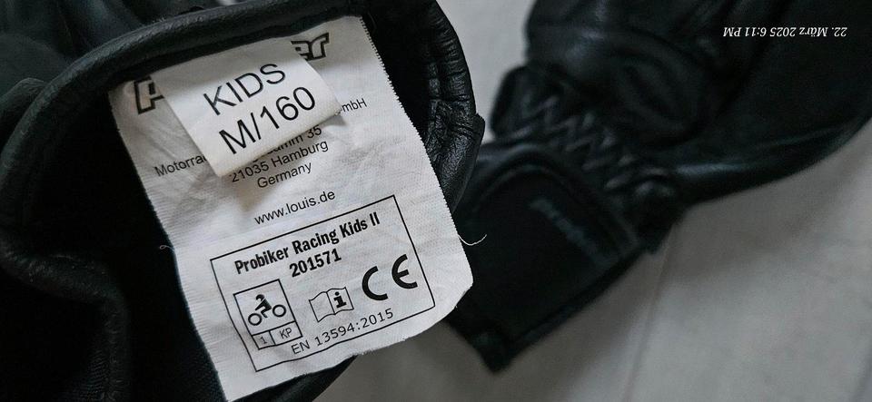 Mädchen / Damen  probiker Motorradkombi Gr 34 +Lederhandschuhe in Lutherstadt Wittenberg