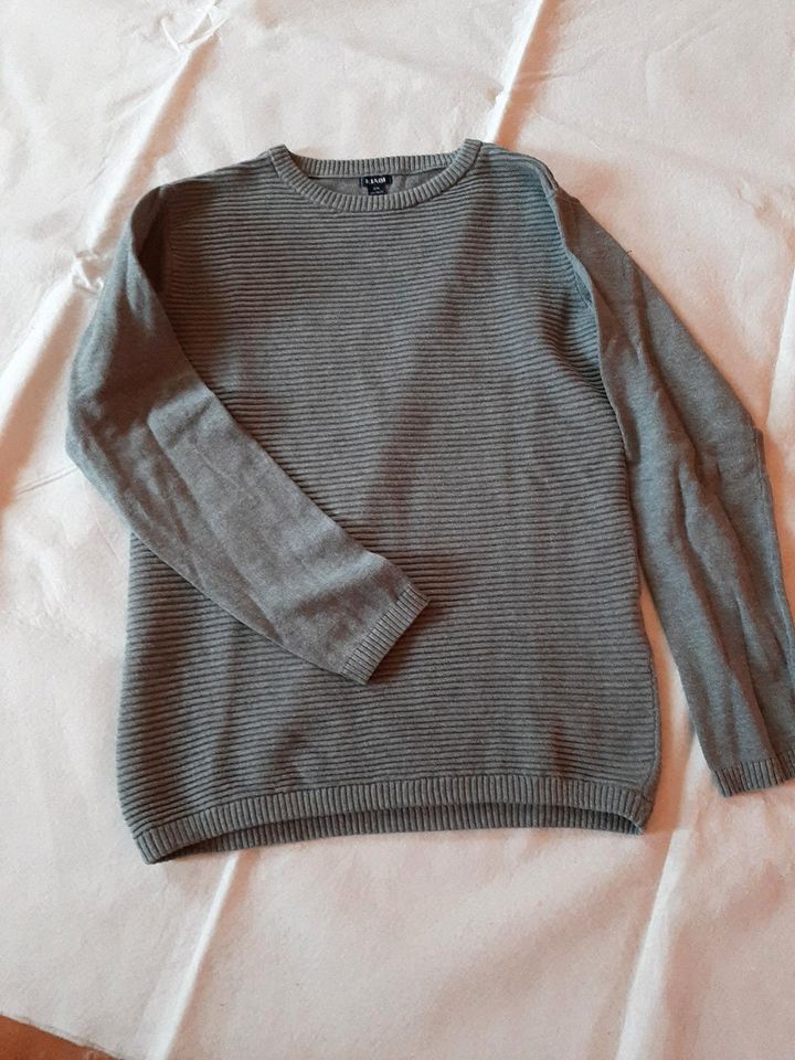 Pullover Pulli Gr 146 152 grau in Waldmohr