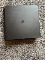 PlayStation 4 slim Edition mit Dualshock 4 ladestatiom Nordrhein-Westfalen - Rheinbach Vorschau