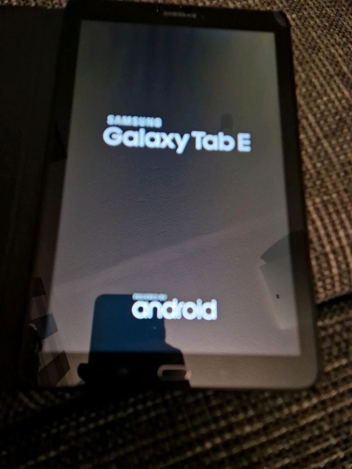 Samsung Galaxy Tab E 9,6" 8GB [Wi-Fi] metallic black in Berlin