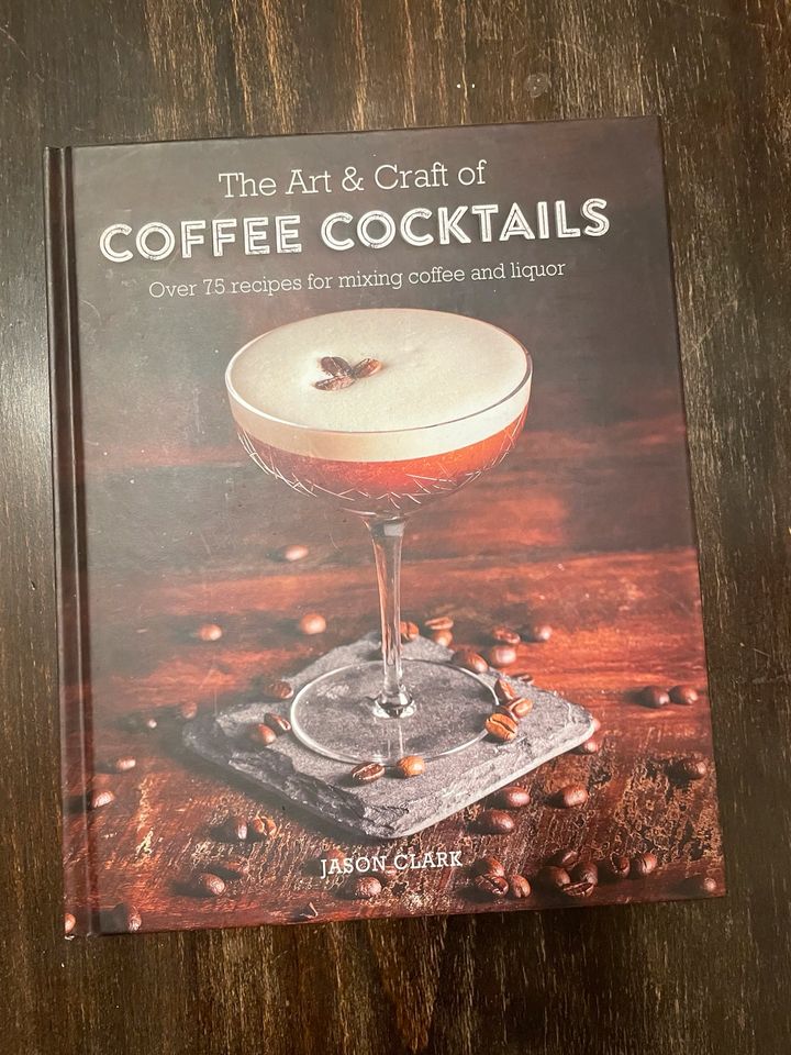 Barbücher Mixology Cocktailbücher für Bartender Barkeeper Hausbar in München