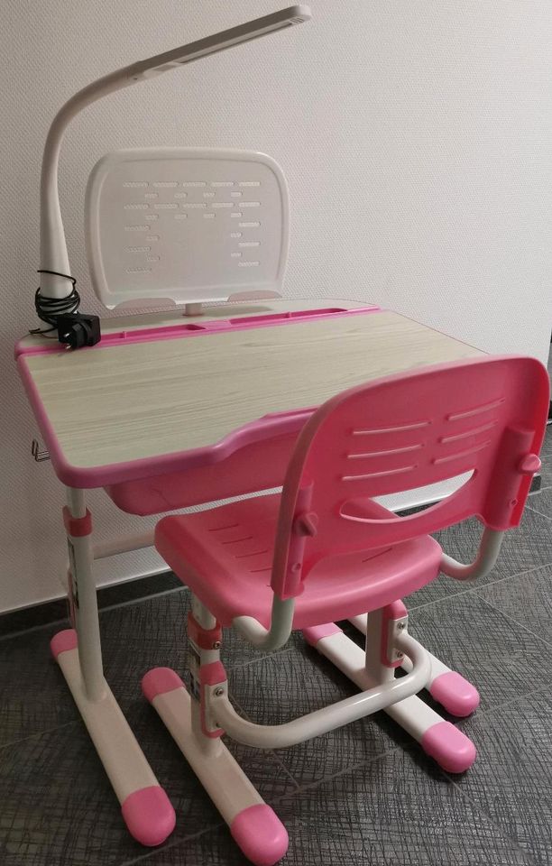 Schreibtisch + Stuhl Kinder Pink Mädchen von Leomark in Burgrieden