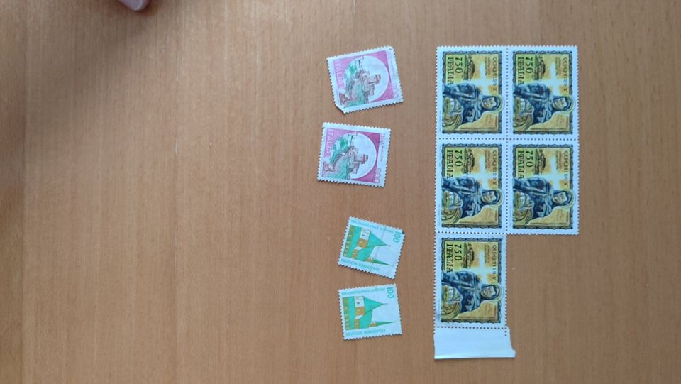 VINTAGE LOT OF 4 STAMPS UN 1979 - Briefkarten in Berlin