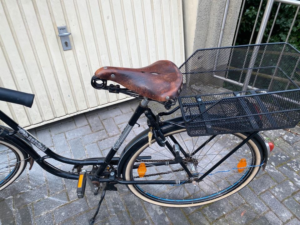 Wunderschönes Fahrrad 26/28 Zoll leichtgängig Vintage in Vlotho