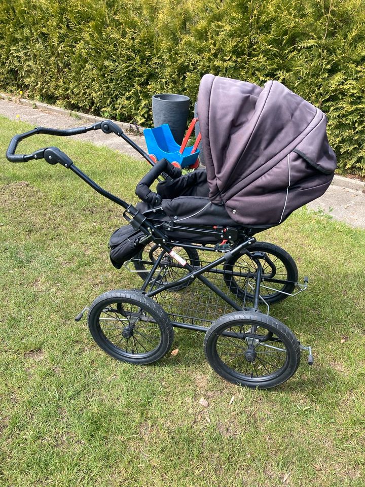 Trille Kinderwagen in Bad Kleinen