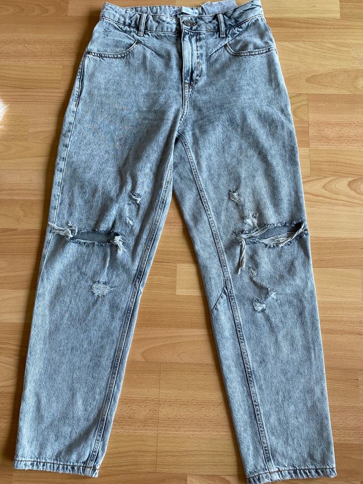 Super coole Zara Jeans Damen Jeanshose Gr. 36 in Bochum