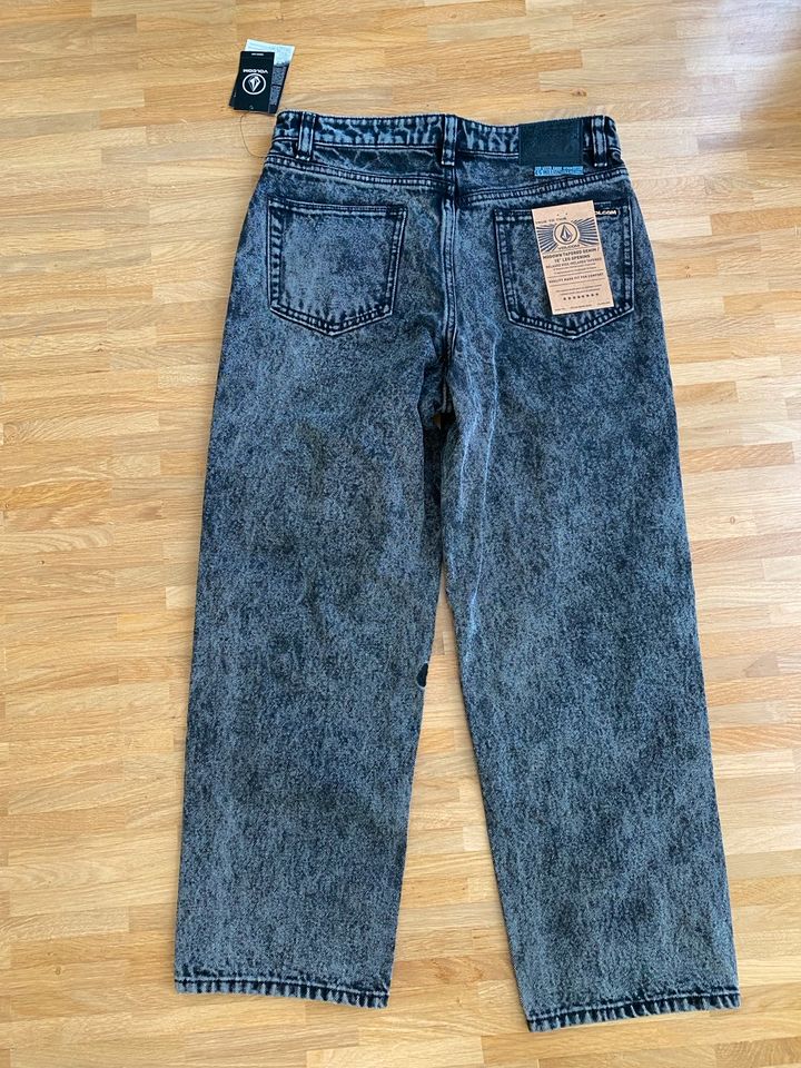 VOLCOM Modown Tapeted Weite Jeans 28 NEU in Untergruppenbach