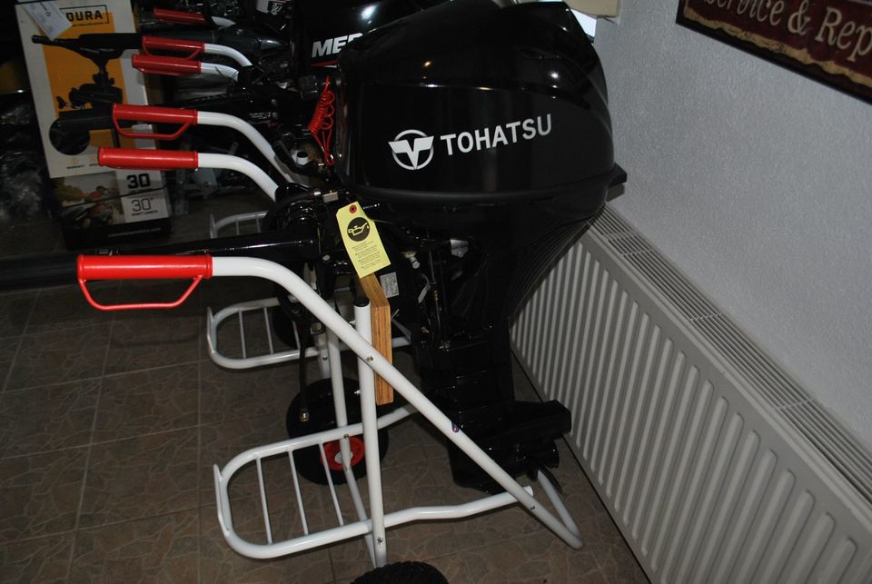 Tohatsu 9,8 PS Bootsmotor Langschaft Lagerware in Berlin