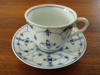 Uralte Tasse mit Untertasse -Strohblumen-Dekor- Baden-Württemberg - Waiblingen Vorschau