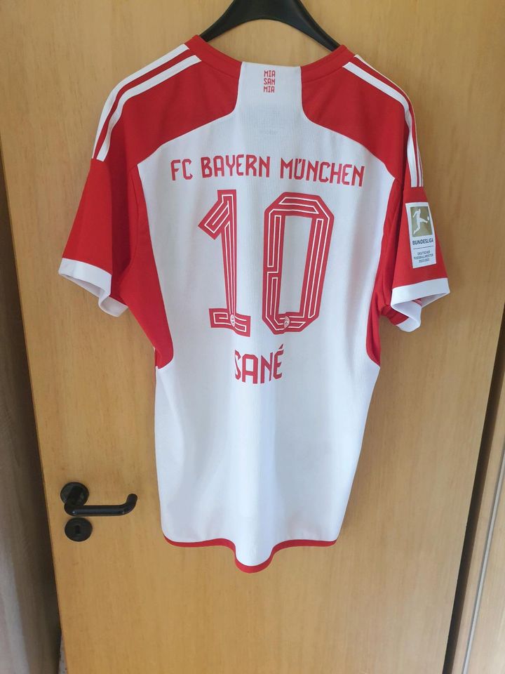 FC Bayern München Trikot Nr.10 Sane in 2XL !!!!! in Dillenburg