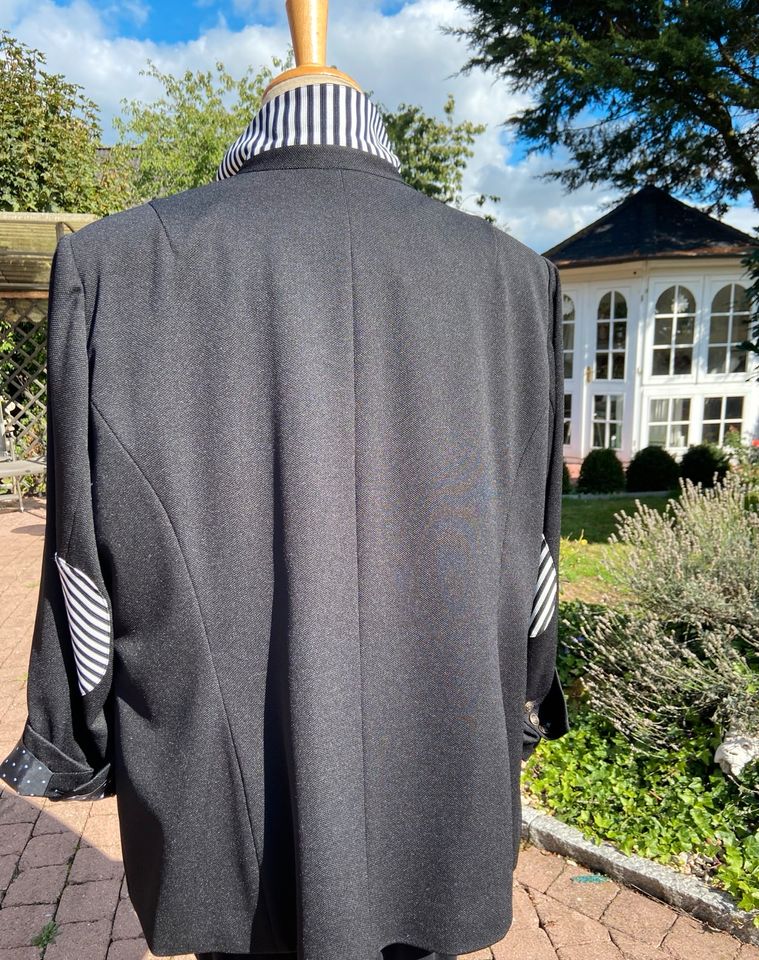 Blazer von ANNA AURA schwarz Gr. 52 NEU in Borgholzhausen