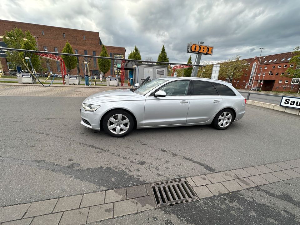 AUDI A6 3.0 TDI Quattro Bj. 2012 VOLLLEDER in Hildesheim