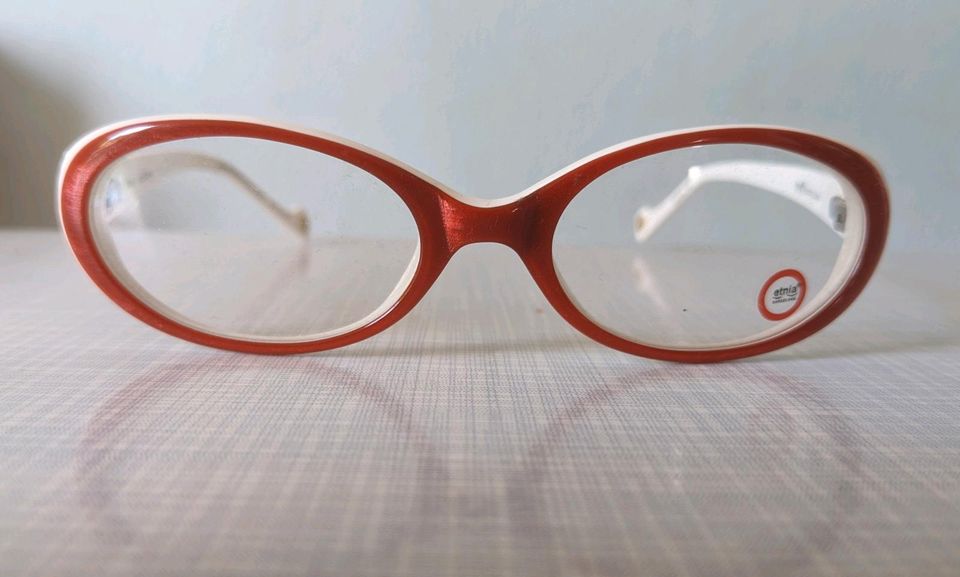 Brille Etnia Barcelona Modell Miami weiß rot unbenutzt neu in Hameln