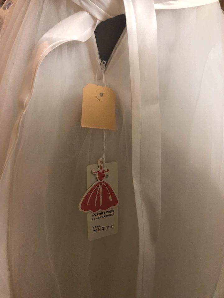 Mädchen Prinzessin Kleid Neu Gr 160 in Henstedt-Ulzburg