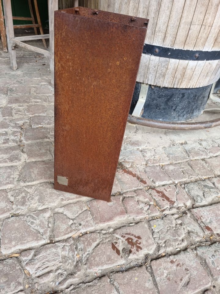 Stahl Steele Säule Cozyflame Original 206 60cm hoch mit Pflanzsch in Korschenbroich