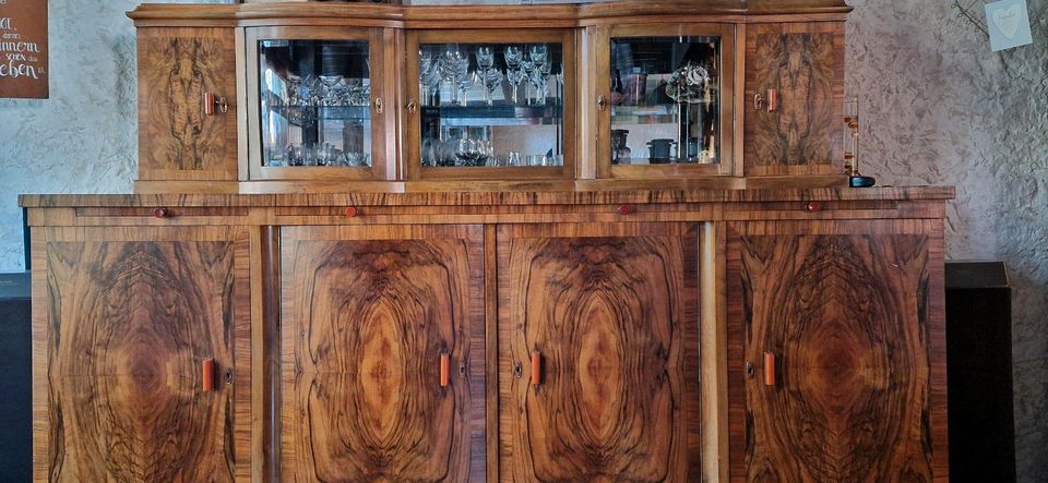 Anrichte Sideboard 20er / 30er Jahre, Wurzelholz in Biebergemünd