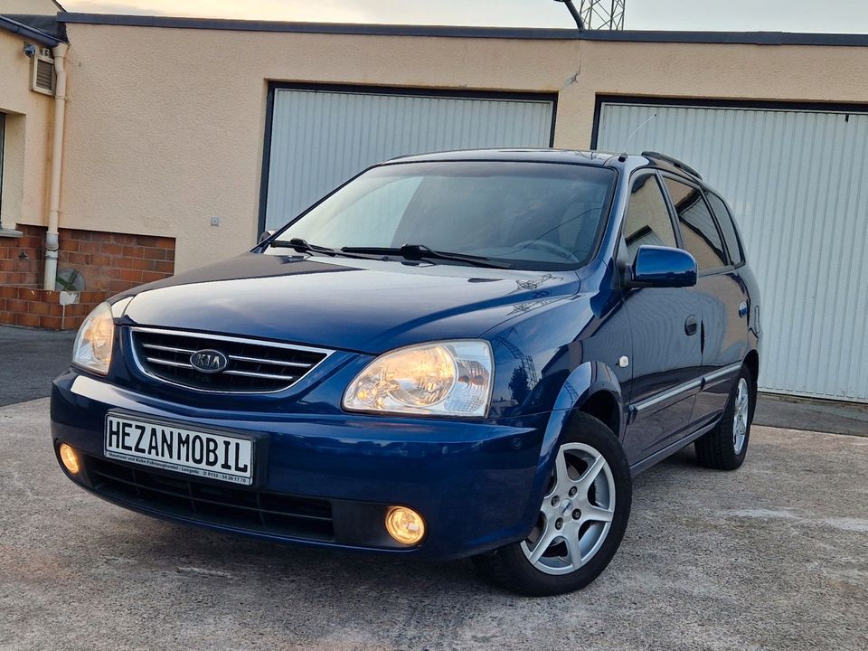 Kia Carens 2.0 TÜV NEU in Hameln