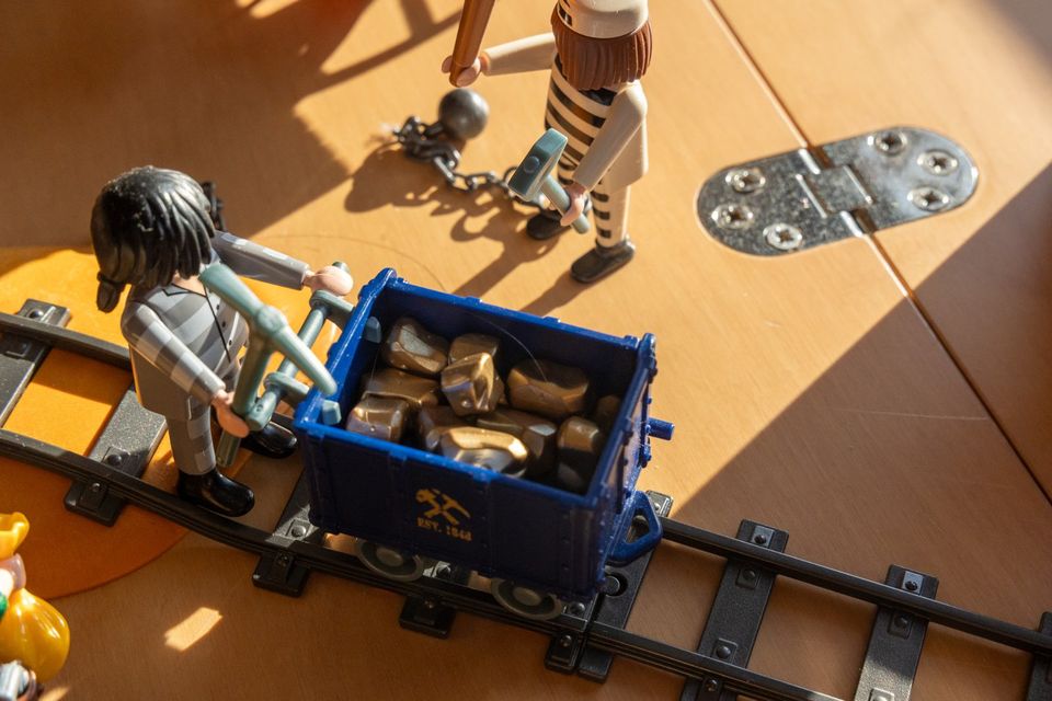 Große Playmobil Western Sammlung mit ua. Goldmine 5246 in Kassel
