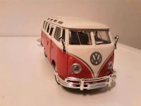 VW T1 Sambabus, weiss/rot, Modellauto, Maisto Hessen - Großalmerode Vorschau