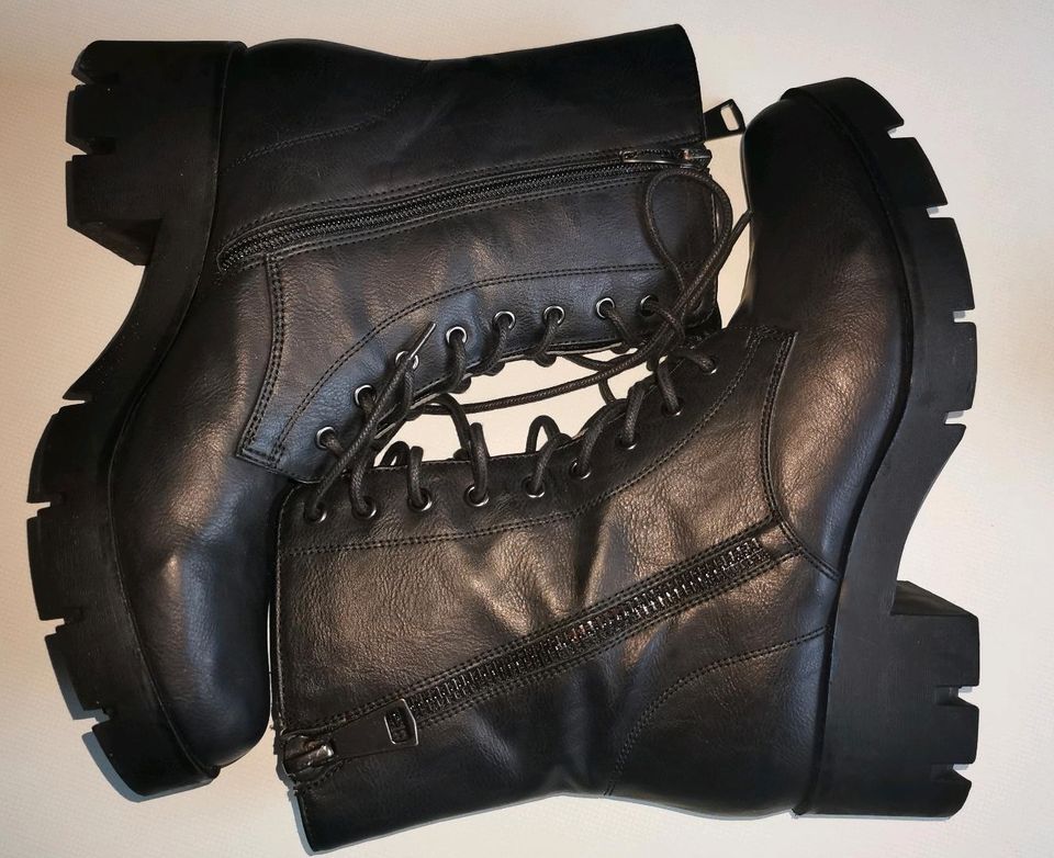 Tamaris Boots Stiefelette Gr. 40 *Neu* in Dresden